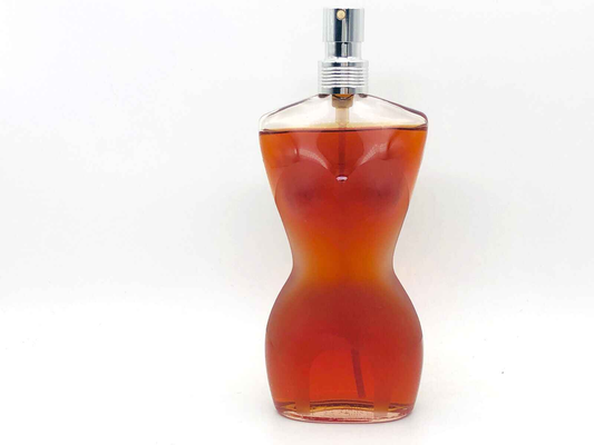 Flacone di profumo Jean Paul Gaultier Classique a forma di donna con fragranza adatta a ogni occasione