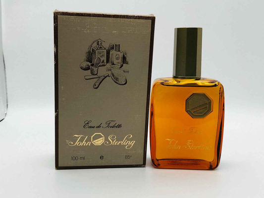 Profumo John Sterling in bottiglia da 100 ml con confezione elegante, ideale per uso quotidiano