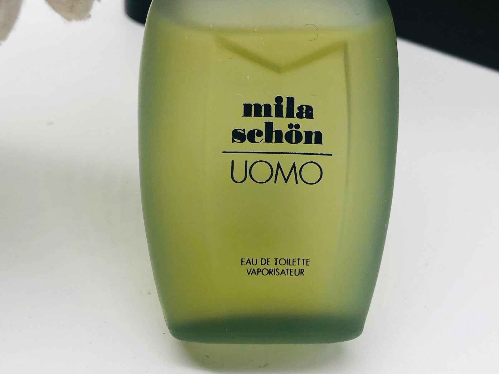 Flacone di profumo Mila Schon Uomo, eau de toilette in un design elegante e moderno