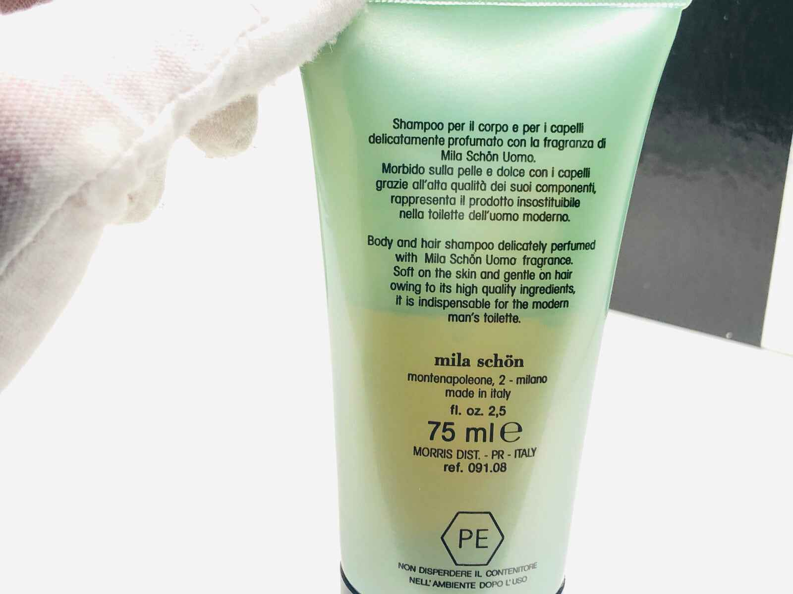 Shampoo corpo e capelli profumato con fragranza di Profumo Mila Schon Uomo in formato da 75 ml