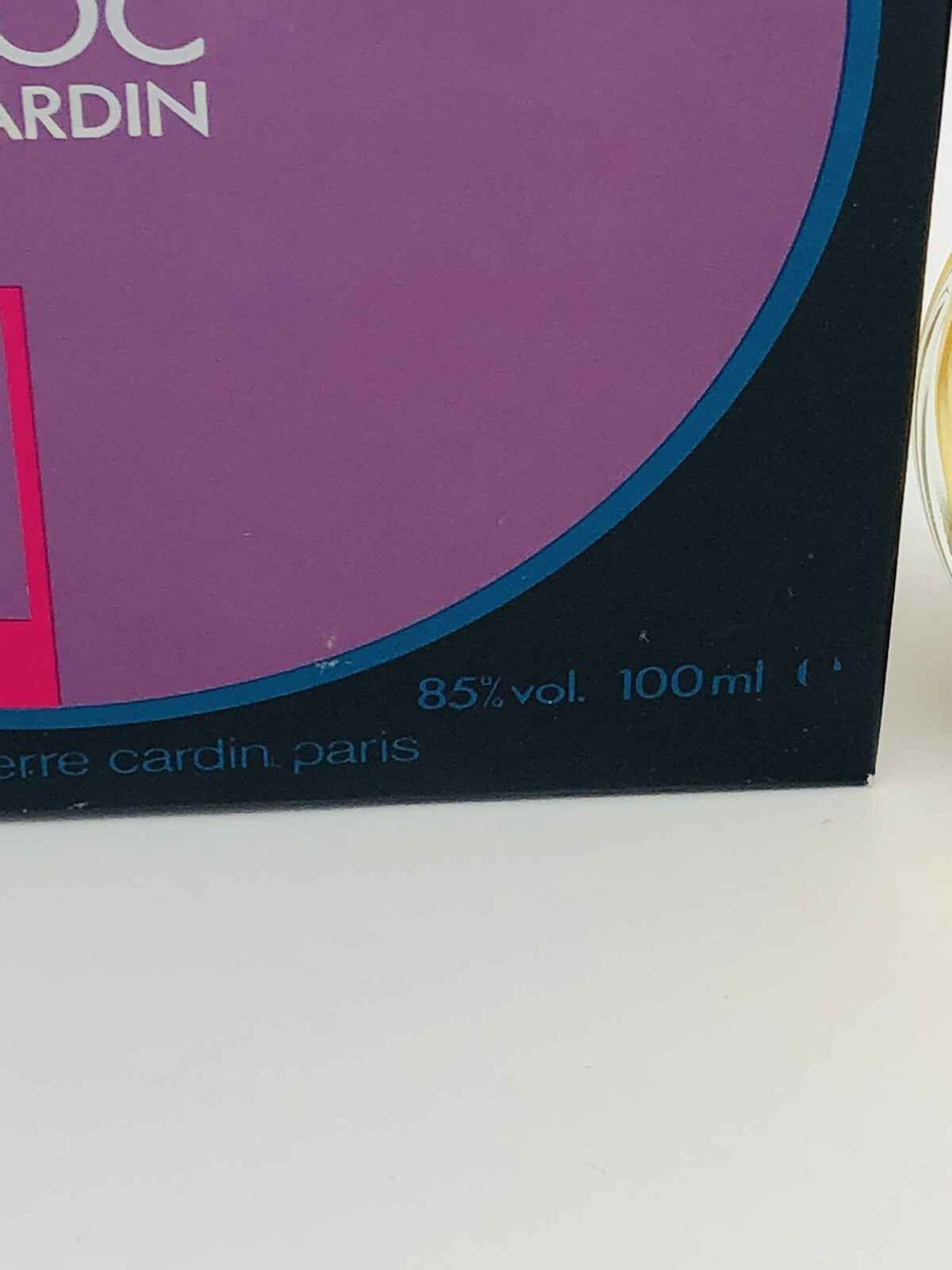 Confezione del profumo Pierre Cardin Choc da 100ml con design elegante e dettagli in evidenza