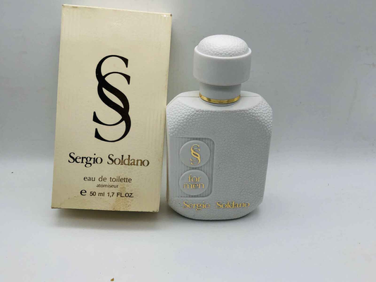 Profumo Sergio Soldano per uomo in flacone bianco da 50 ml con confezione elegante