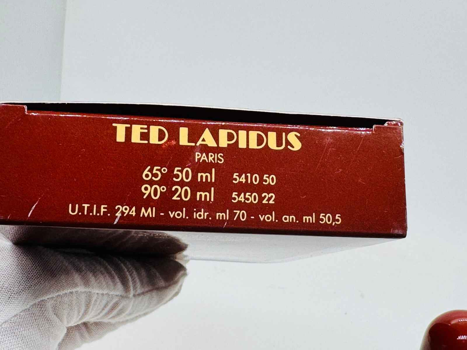 Scatola di profumo Ted Lapidus Pour Homme da 50 ml con dettagli del prodotto visibili