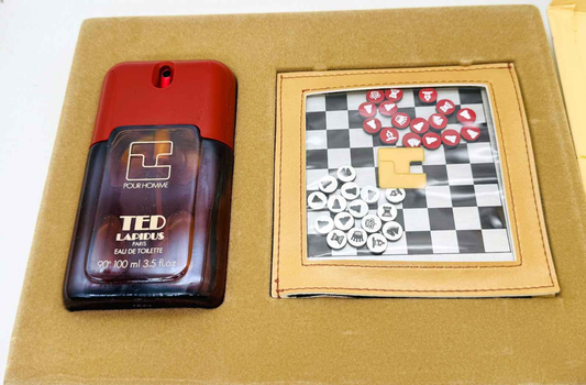 Set regalo con profumo Ted Lapidus Pour Homme Vintage e gioco da tavolo in elegante confezione