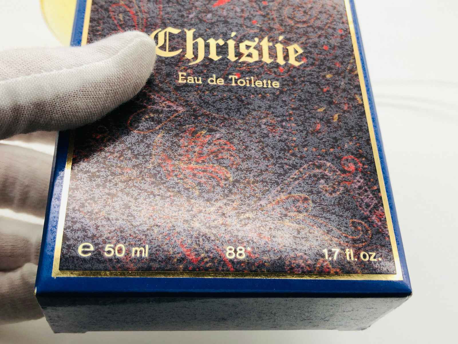 Scatola del profumo Veejaga Christie Eau de Toilette da 50 ml con decorazioni eleganti
