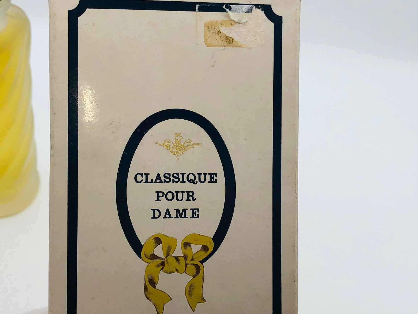 Scatola del Profumo Vintage Emilio Schuberth Classique con design elegante per donne