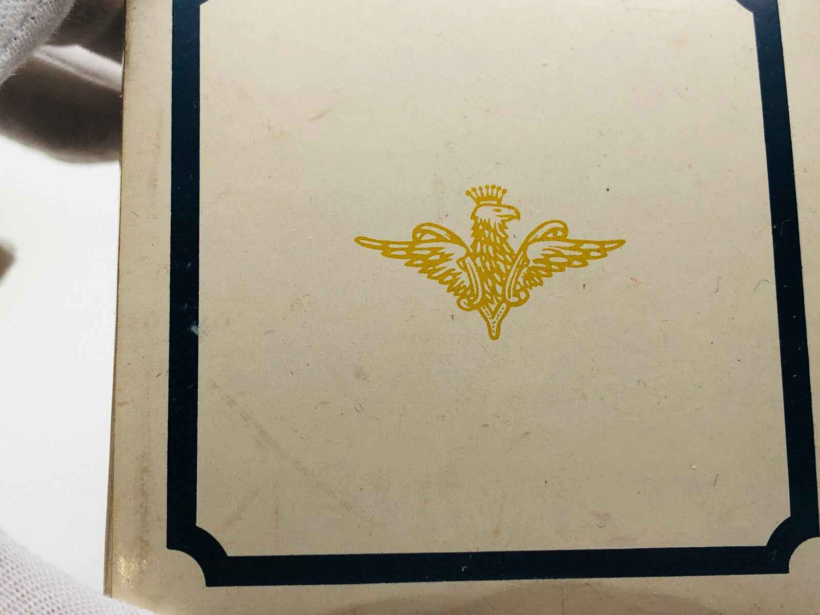 Scatola del Profumo Vintage Emilio Schuberth Classique con logo dorato e design elegante