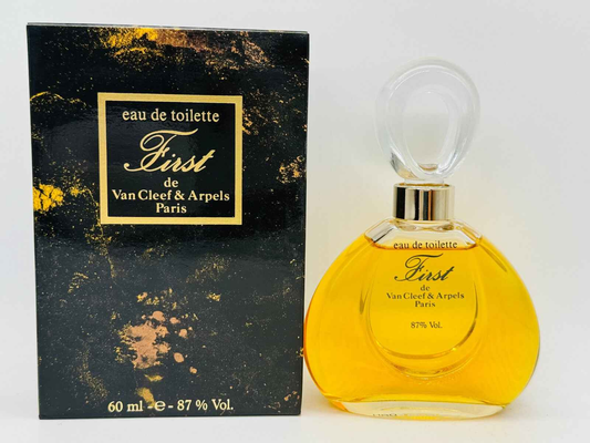 Profumo Vintage First Van Cleef in una bottiglia elegante da 60 ml con confezione nera decorativa