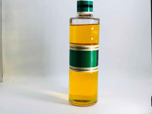 Profumo Robert Piguet Futur Vintage in flacone elegante con design verde e oro