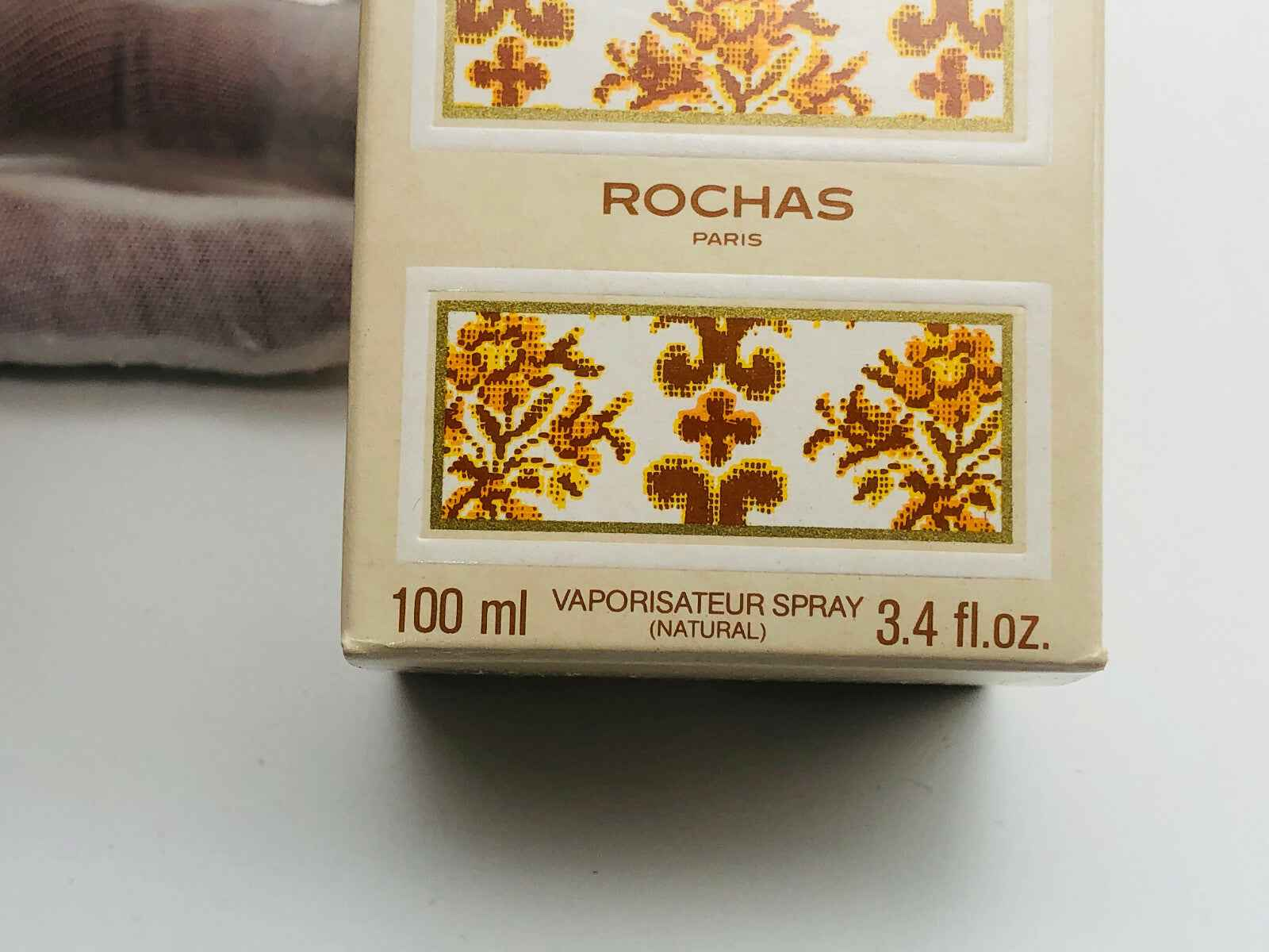 Flacone di Rochas Madame Vintage 100 ml Spray Vaporizzatore con design floreale raffinato