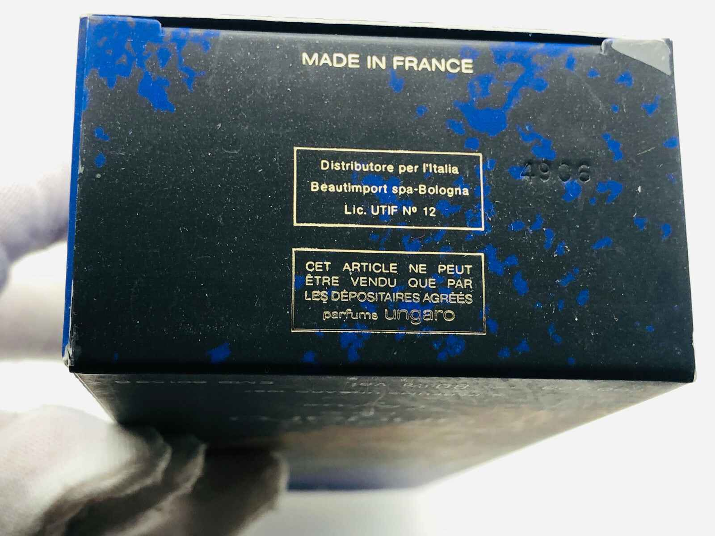Scatola del profumo Senso Ungaro, realizzata in Francia, con dettagli del distributore per l'Italia