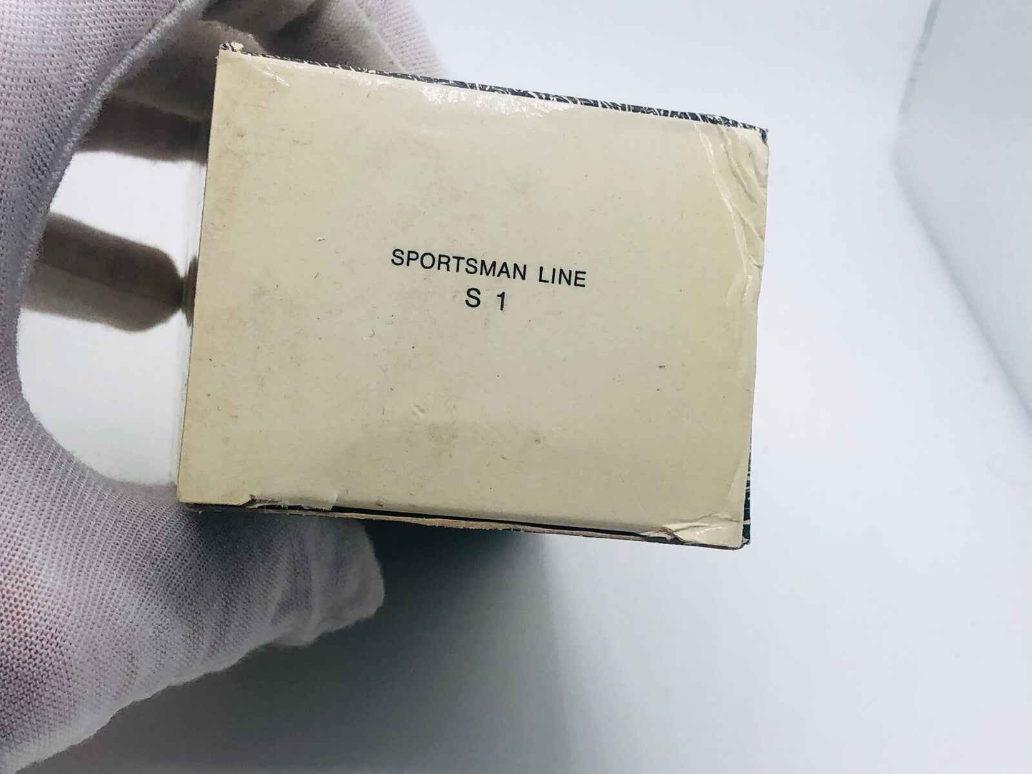 Scatola di Sportsman Cologne Vintage, fondo della confezione con scritta Sportsman Line
