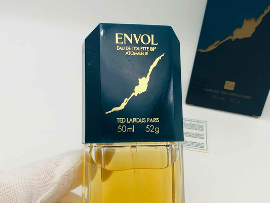 Profumo Ted Lapidus Envol Vintage in flacone da 50ml con design elegante e sofisticato