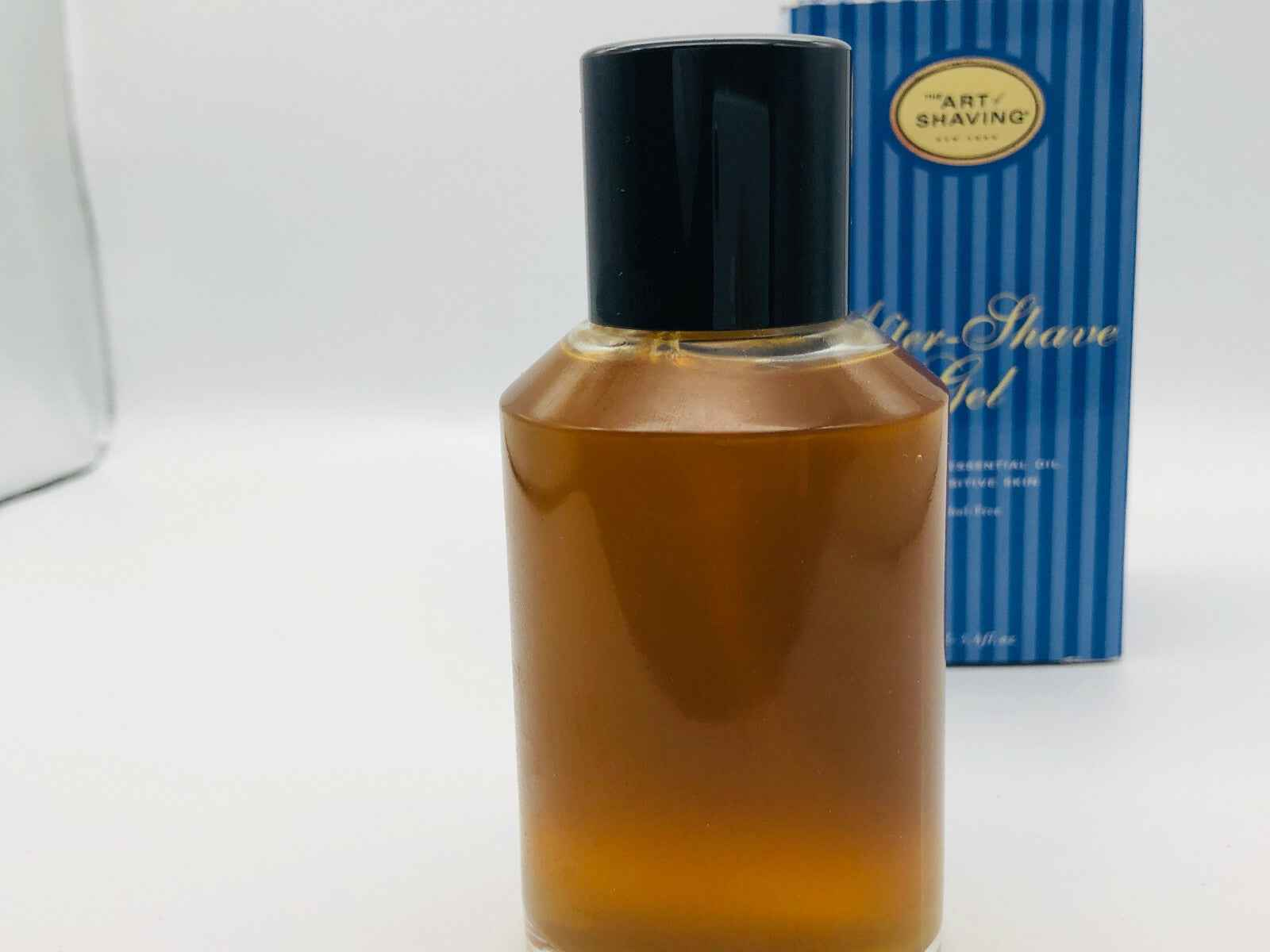 Gel da barba The Art Of Shaving in bottiglia elegante per una rasatura confortevole e liscia