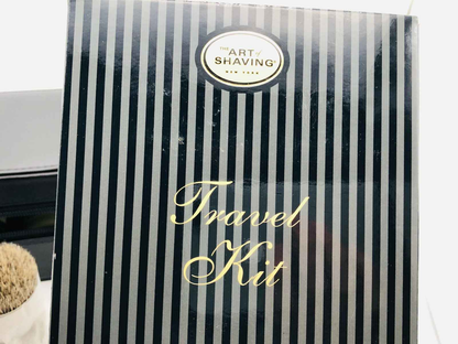 Travel Kit The Art Of Shaving con accessori da viaggio per una rasatura impeccabile