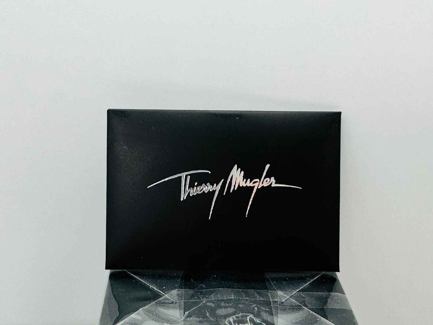 Scatola elegante di Thierry Mugler per Mugler B Men Vintage con logo distintivo in argento