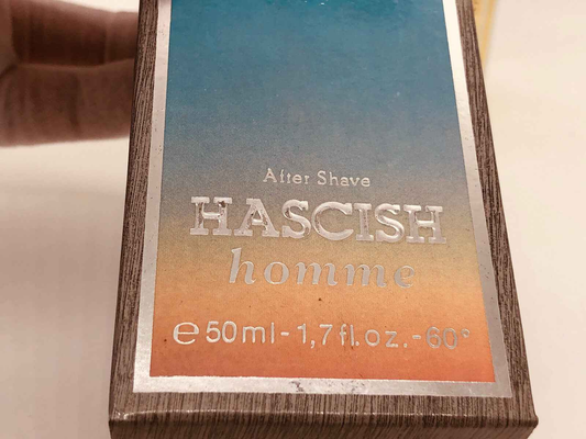 Flacone di dopobarba Veejaga Hascish Pour Homme da 50ml con una confezione elegante e affascinante