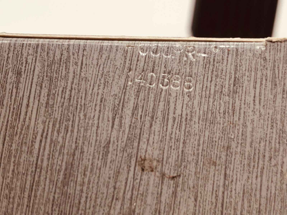 Veejaga Hascish Pour Homme Vintage in un elegante packaging di legno con dettagli raffinati
