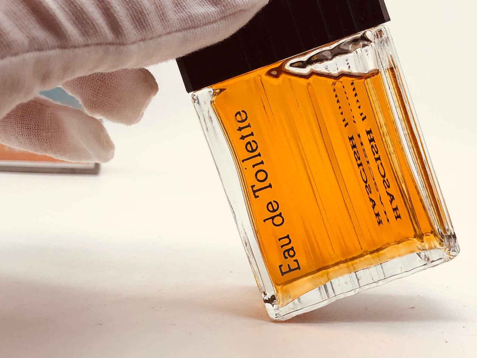 Veejaga Hascish Pour Homme Vintage profumo in bottiglia elegante con etichetta Eau de Toilette