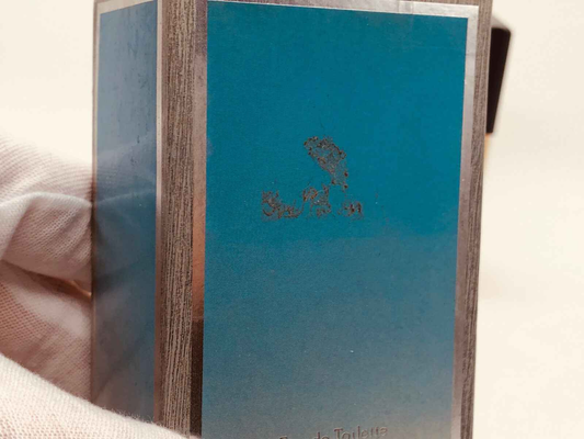 Veejaga Hascish Pour Homme Vintage profumo con una elegante confezione blu e dettagli in legno