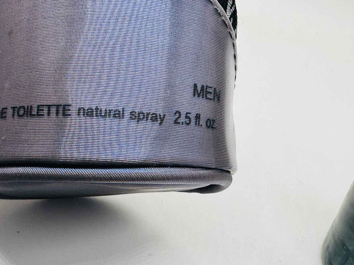 Versace Metal Jeans Vintage profumo da uomo in spray naturale da 2,5 fl oz con design elegante