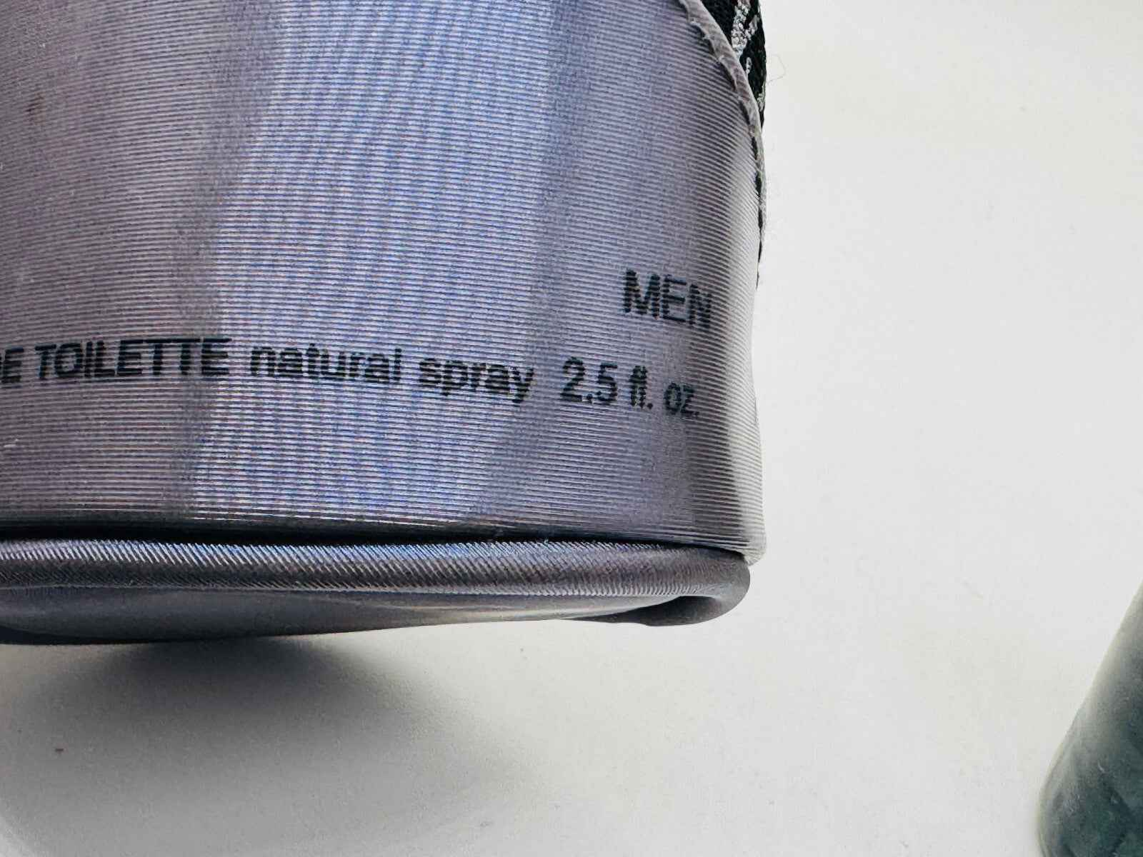 Versace Metal Jeans Vintage profumo da uomo in spray naturale da 2,5 fl oz con design elegante