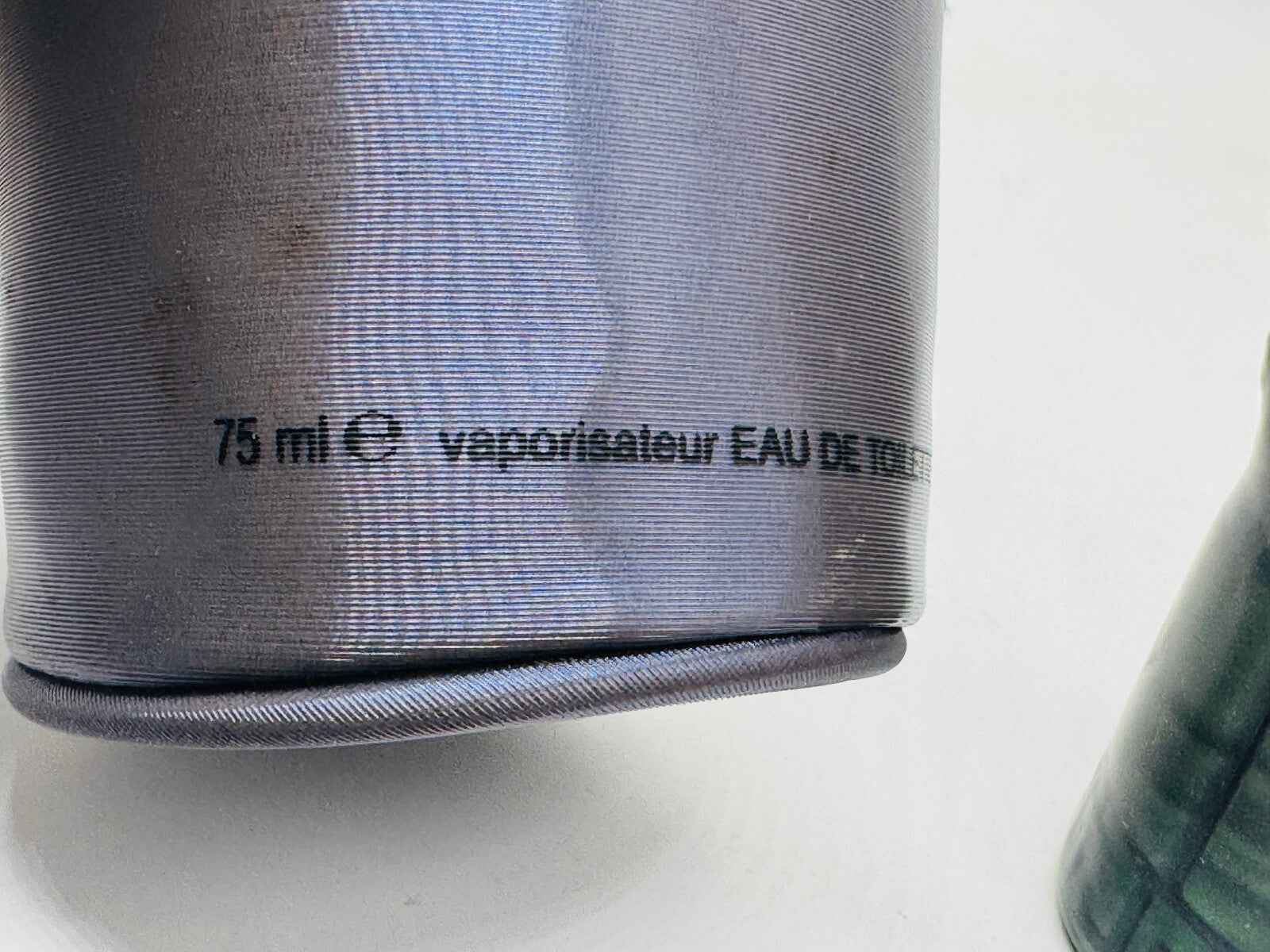 Versace Metal Jeans Vintage profumo da 75 ml con un design elegante e moderno