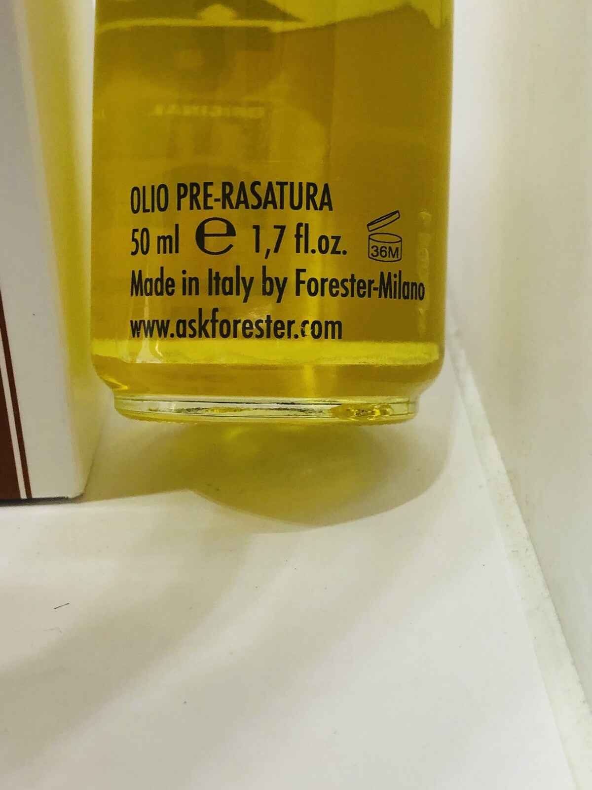 Bottiglia di Xpec Olio Pre Barba da 50 ml per una rasatura liscia e confortevole