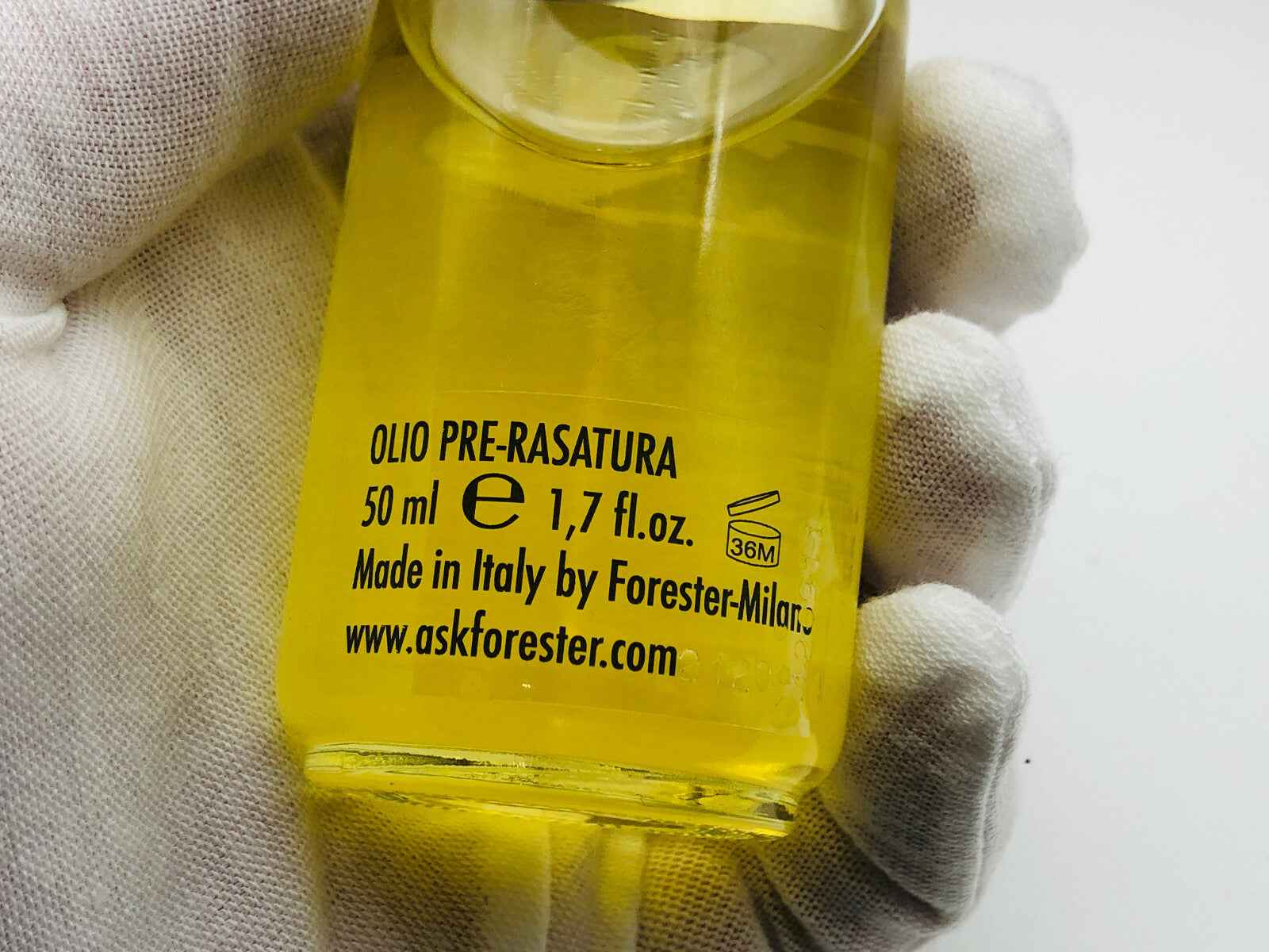 Olio pre barba Xpec in bottiglia da 50 ml per una rasatura perfetta e idratante