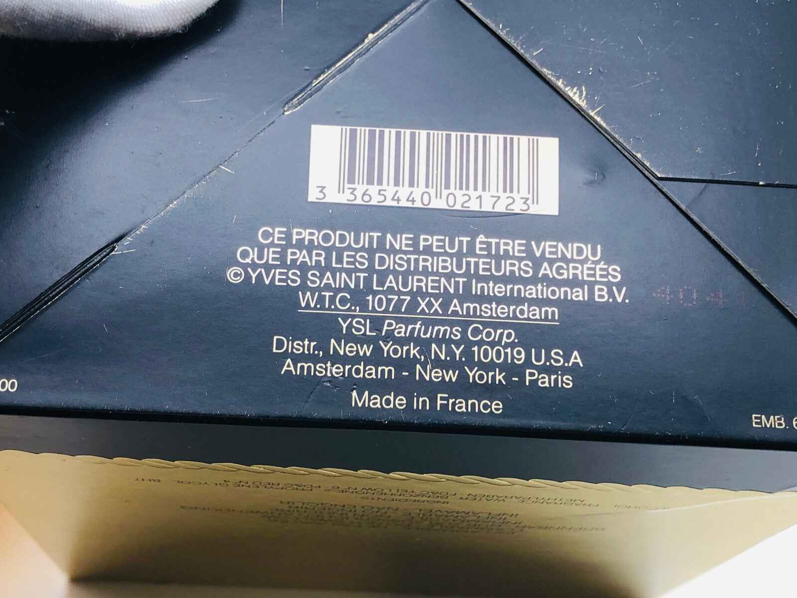 Confezione sul retro del profumo Ysl Champagne Vintage con informazioni sul distributore e provenienza